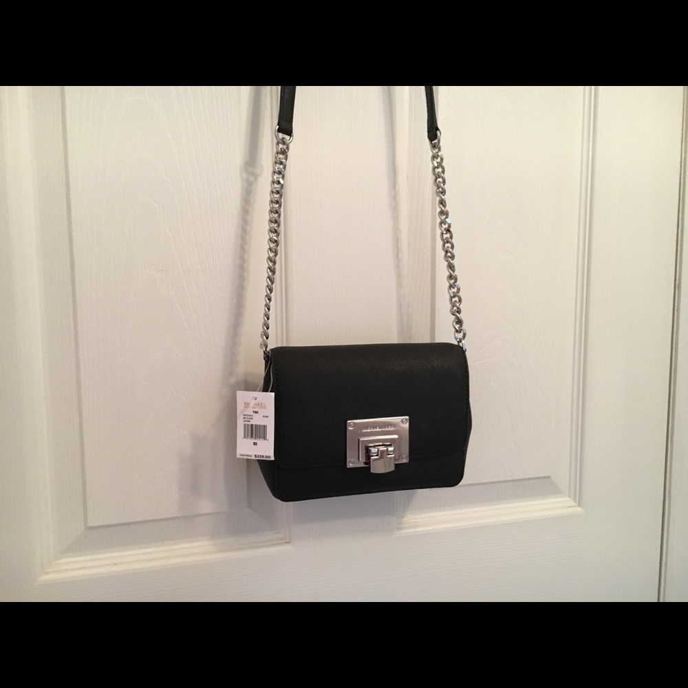 Michael Kors Black clutch (Tina).